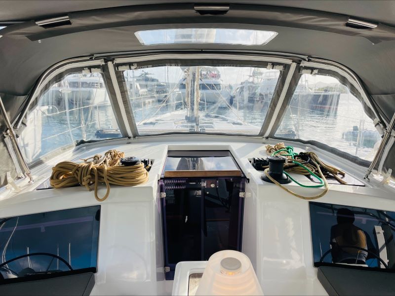 Photo #7 - Dufour 430 (Penelope) in Nanny Cay - 37757