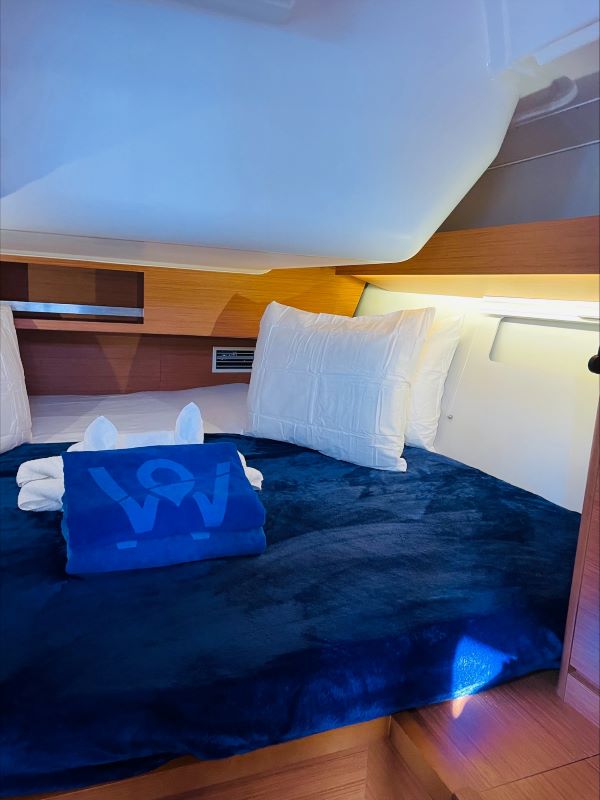 Photo #15 - Dufour 430 (Penelope) in Nanny Cay - 37757
