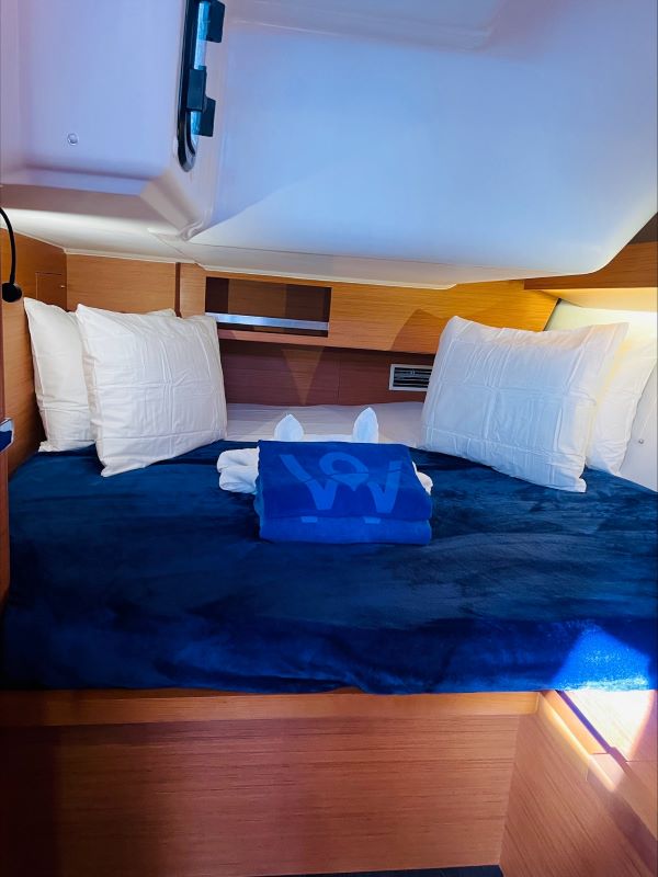 Photo #16 - Dufour 430 (Penelope) in Nanny Cay - 37757