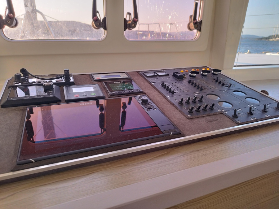 Photo #9 - Lagoon 560 - 5 cab. (Adeia II) en Porto Rotondo - 37760