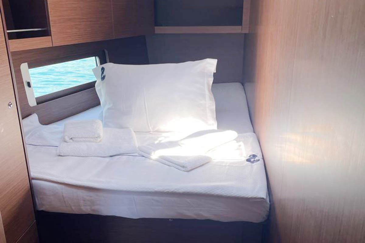 Photo #8 - Oceanis 46.1 - 4 cab. (WEST) in Marmaris - 37766