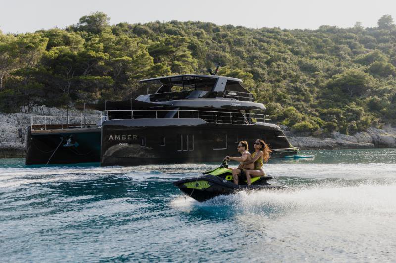 Photo #4 - Sunreef 70 Power (Amber One) in Kastela - 37776