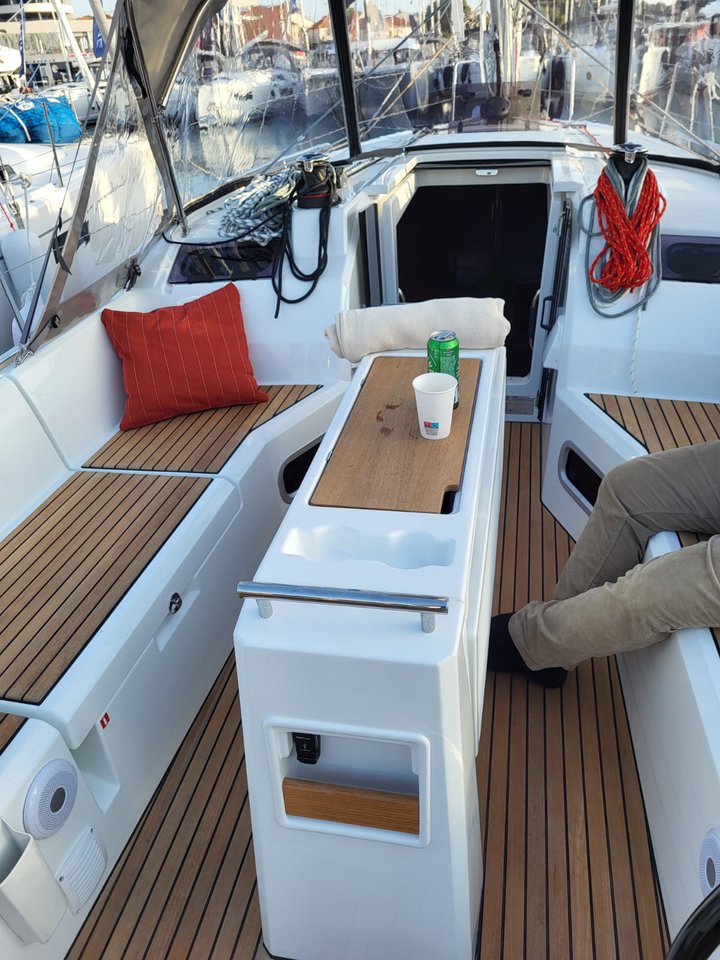 Photo #7 - Oceanis 34.1 - 3 cab. (Sailing Spirit) en Pag - 37830