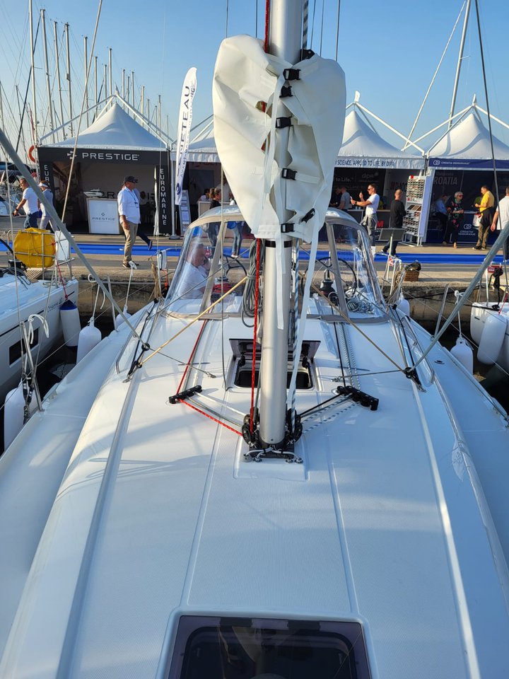 Photo #8 - Oceanis 34.1 - 3 cab. (Sailing Spirit) en Pag - 37830