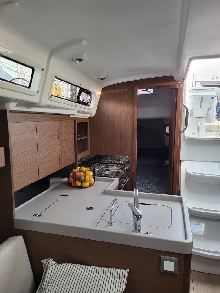 Photo #14 - Oceanis 34.1 - 3 cab. (Sailing Spirit) en Pag - 37830