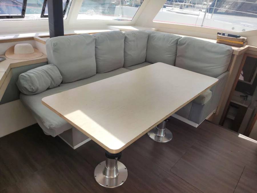 Fountaine Pajot Lucia 40 (GINGER)  - 12