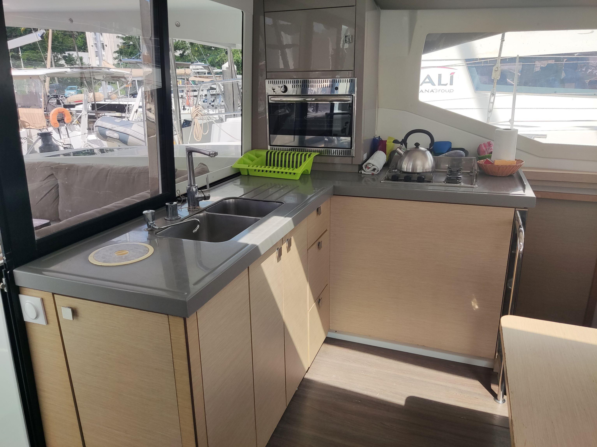 Photo #15 - Fountaine Pajot Lucia 40 - 4 cab. (GINGER) in Bas du fort - 37832