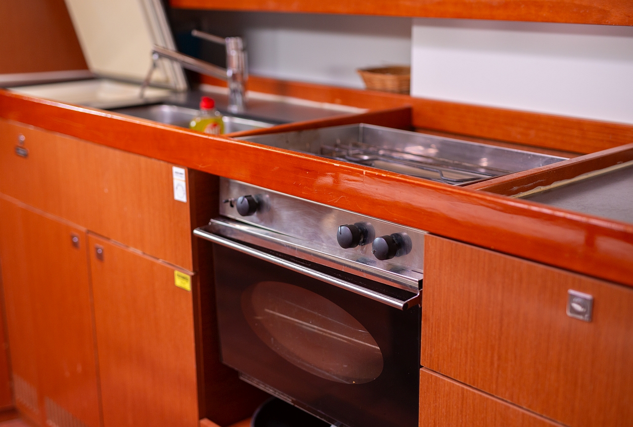 Photo #11 - Oceanis 45 - 4 cab. (Ponente) in Krk - 37852