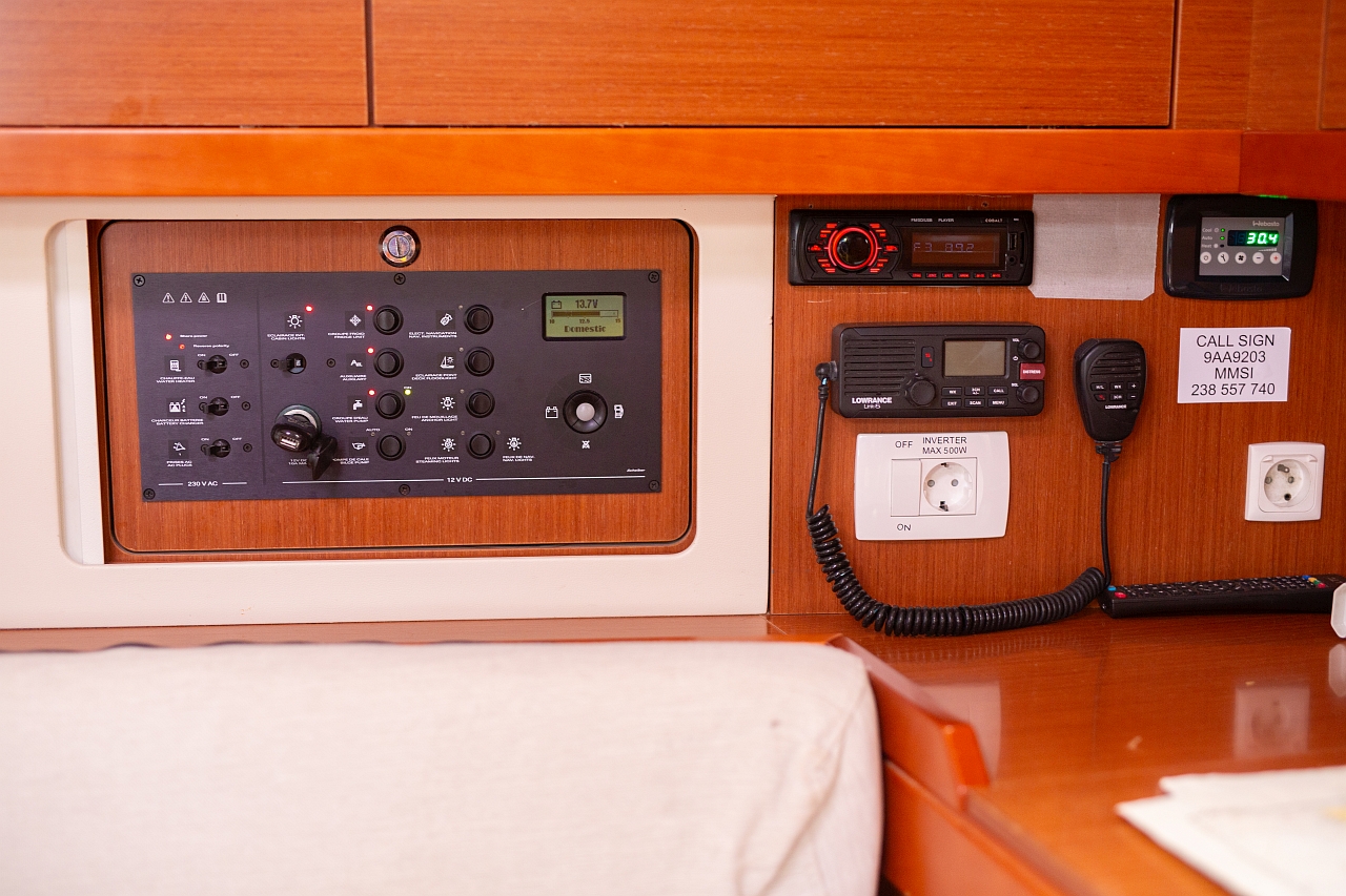 Photo #13 - Oceanis 45 - 4 cab. (Ponente) in Krk - 37852