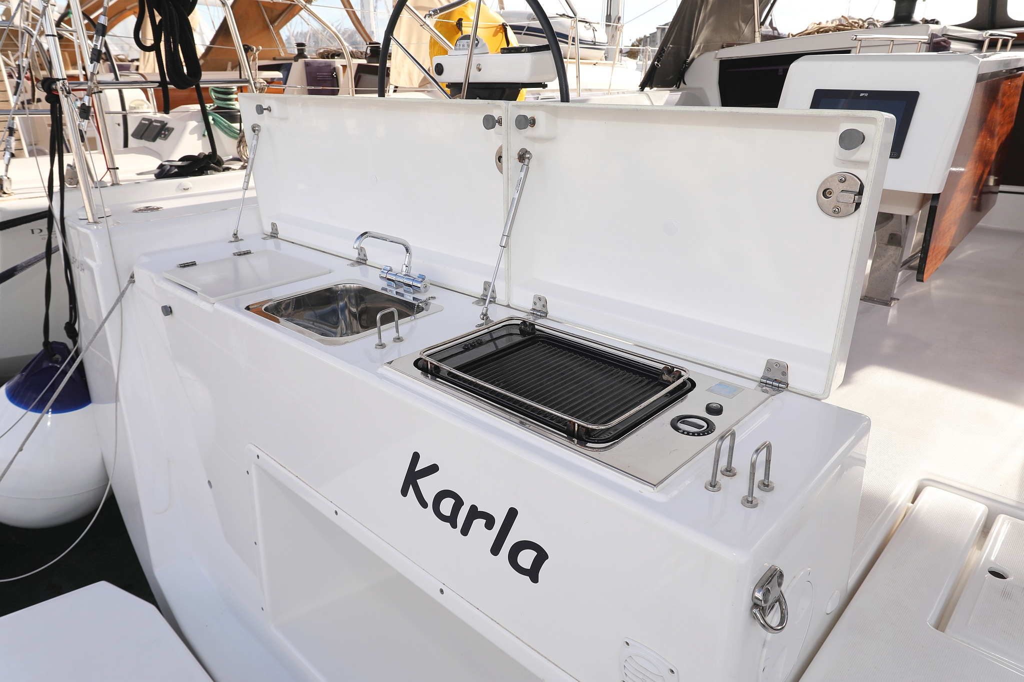 Photo #46 - Dufour 430 (Karla) en Biograd - 37855