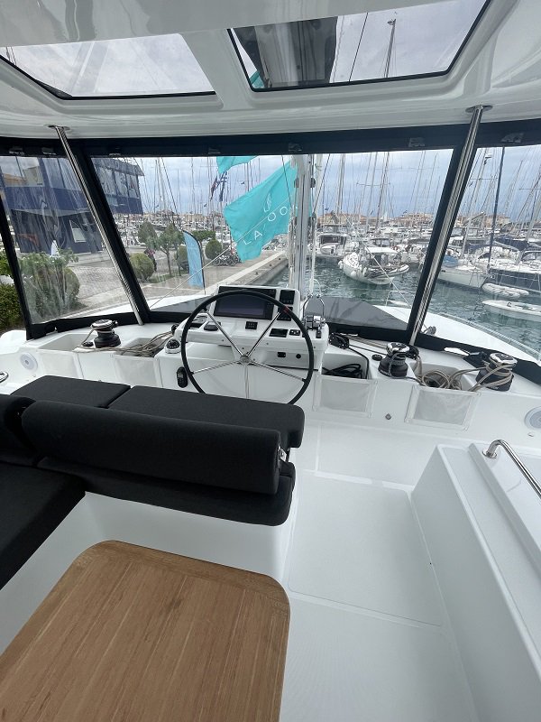 Photo #8 - Lagoon 51 - 6 cab. (Aegeus) in Atene - 37876