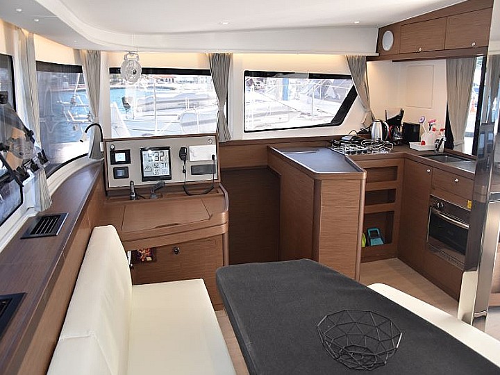 Photo #5 - Lagoon 42 - 4 + 2 cab. (Kit Cat) en Athènes - 37883