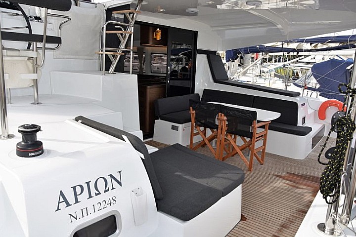 Photo #5 - Lagoon 42 - 4 + 2 cab. (Arion) en Skiathos - 37885