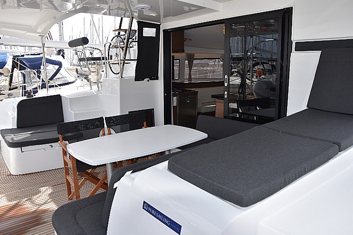 Photo #6 - Lagoon 42 - 4 + 2 cab. (Arion) en Skiathos - 37885