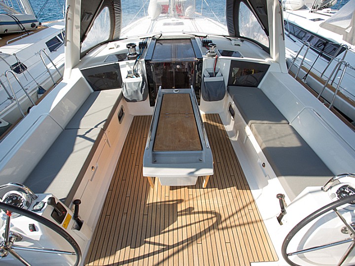 Photo #7 - Oceanis 45 - 4 cab. (Daedalus) in Skiathos - 37891