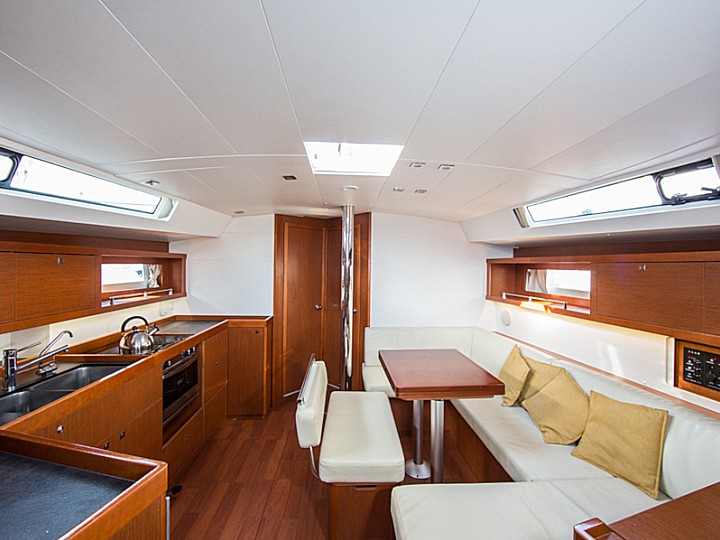 Photo #9 - Oceanis 45 - 4 cab. (Daedalus) in Skiathos - 37891