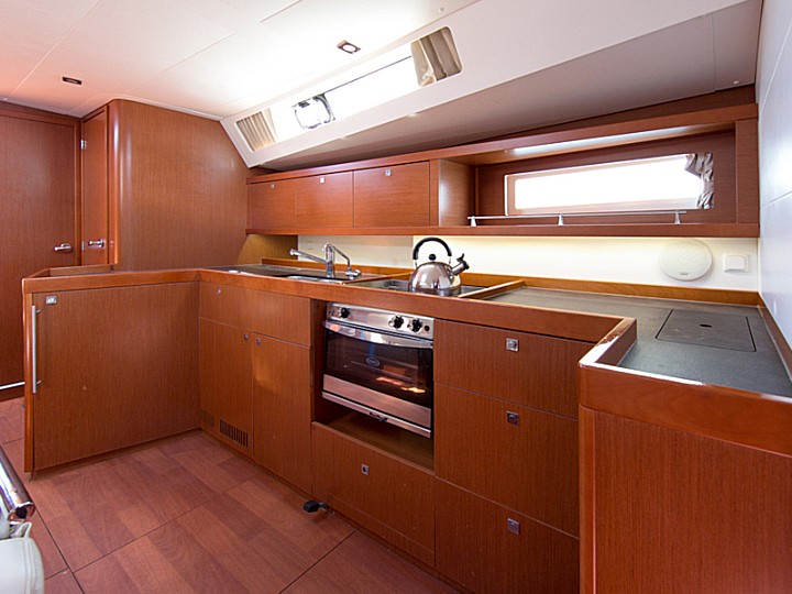 Photo #11 - Oceanis 45 - 4 cab. (Daedalus) in Skiathos - 37891