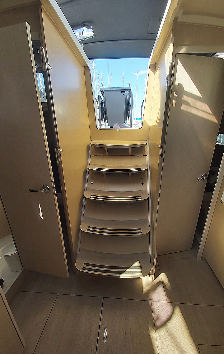 Photo #8 - Oceanis 41.1 (Nafsika) in Lefkada - 37897