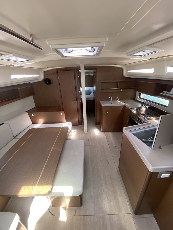 Photo #6 - Oceanis 40.1 (Aria) in Skiathos - 37899