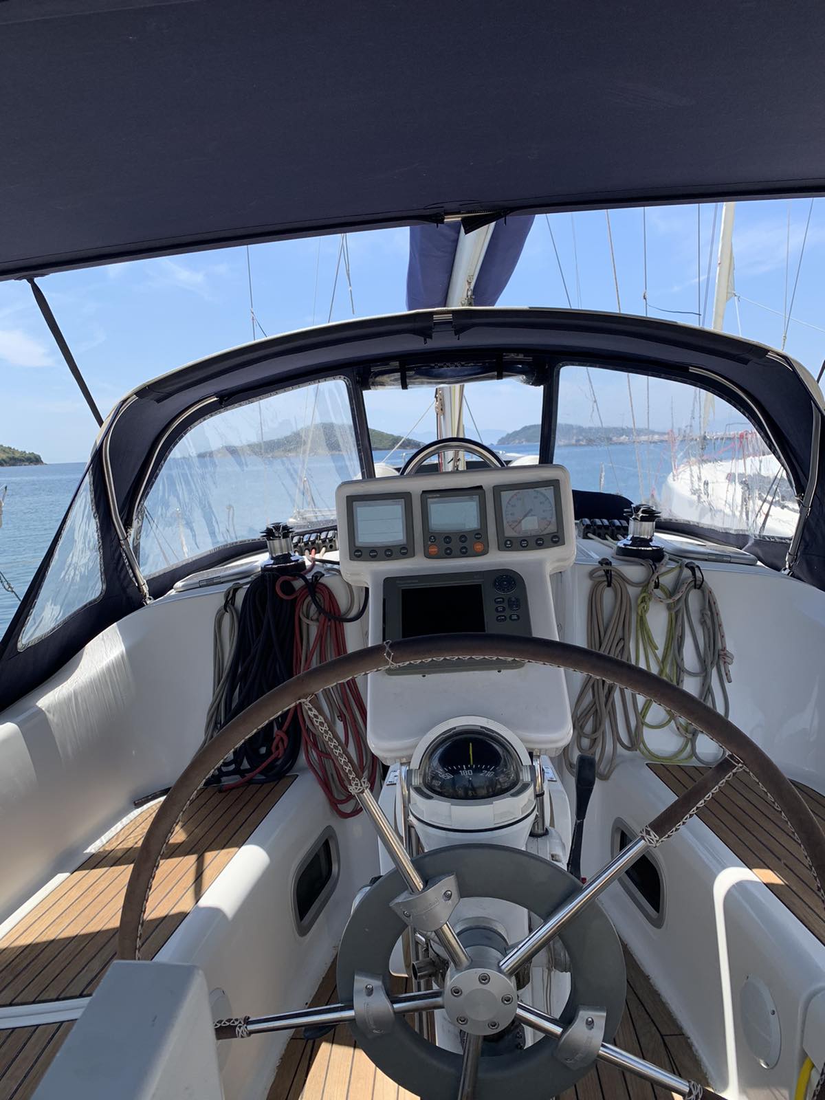 Photo #7 - Oceanis Clipper 343 (Panorama) in Skiathos - 37900