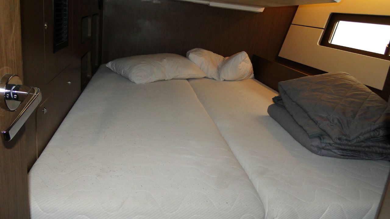 Photo #7 - Oceanis 46.1 (XENIA K) in Atene - 37907