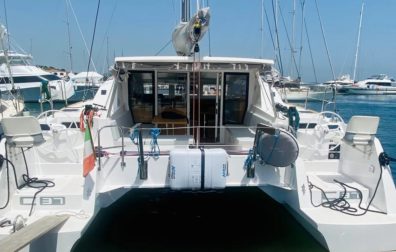 C-Cat 37 (PRESTIGE)  - 2