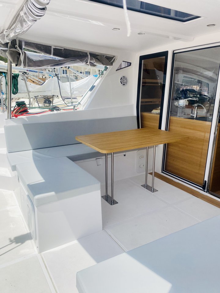 Photo #6 - C-Cat 37 (PRESTIGE) in Portisco - 37915