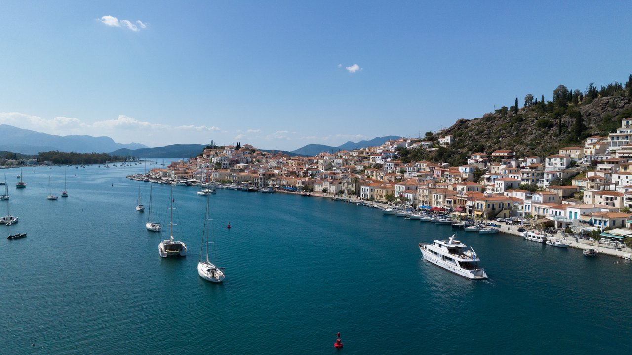 Photo #7 - M/Y Elena (Elena) en Atenas - 37929
