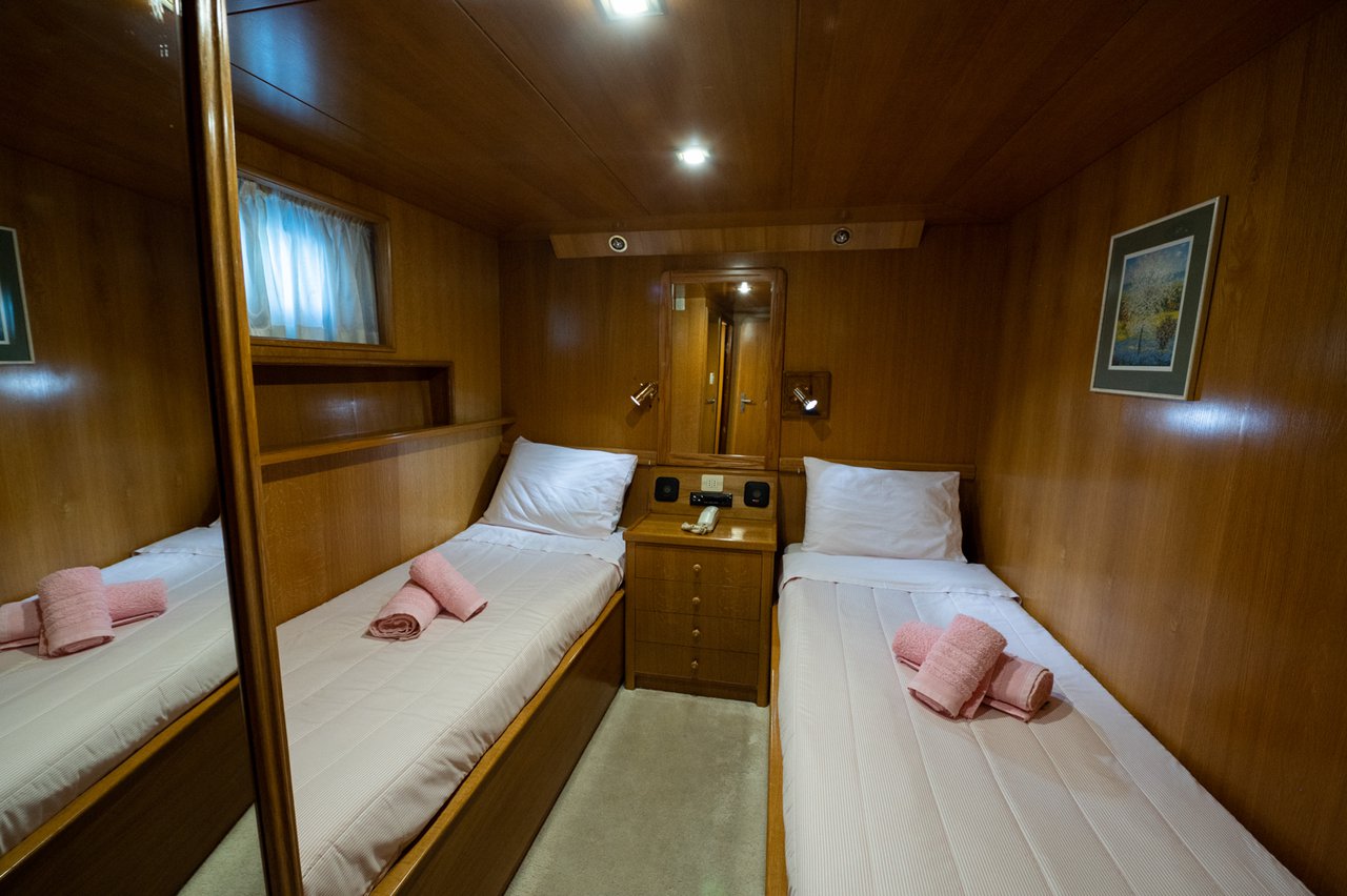 Photo #33 - M/Y Elena (Elena) en Atenas - 37929