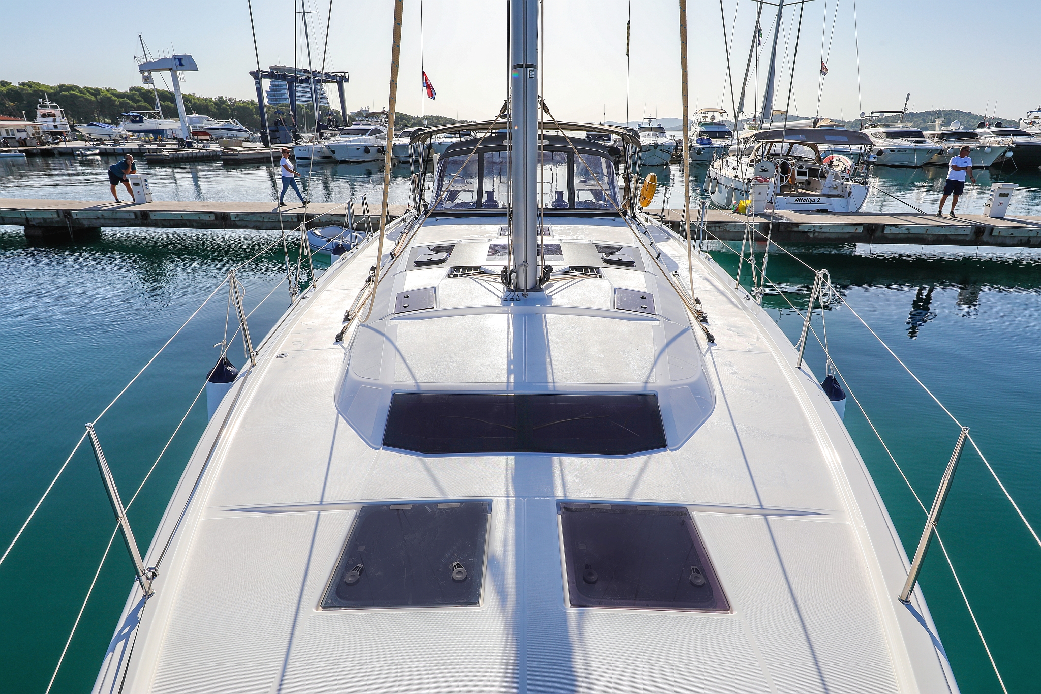 Photo #11 - Dufour 470 - 3 cab. (Amber) in Trogir - 37946