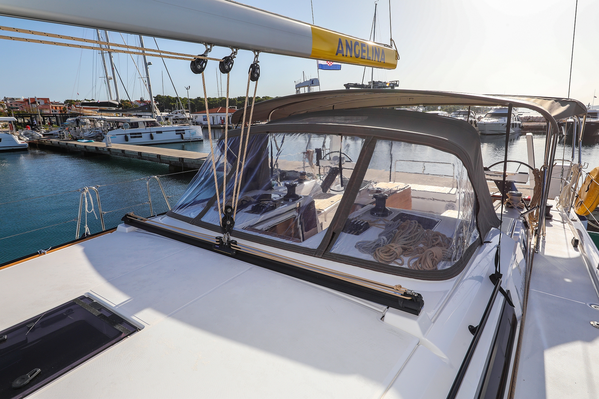 Photo #12 - Dufour 470 - 3 cab. (Amber) in Trogir - 37946