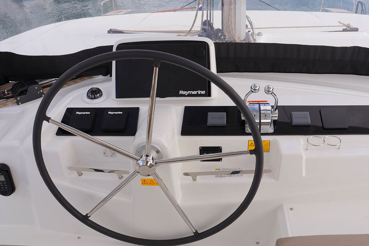Photo #7 - Lagoon 46 - 4 + 2 cab. (Piece of Mind) in Nanny Cay - 37957