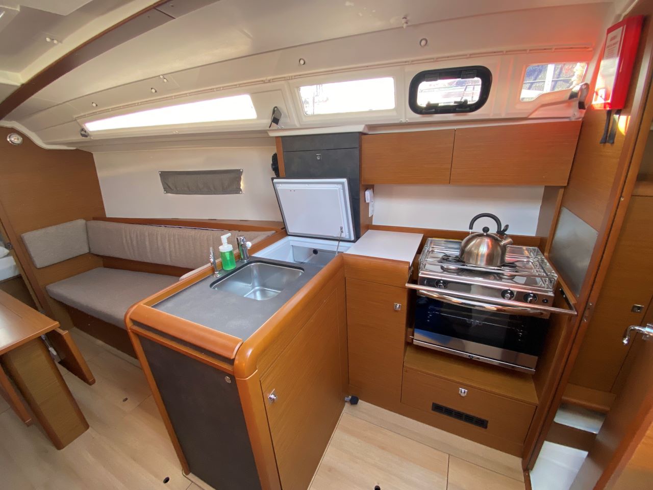 Photo #4 - Sun Odyssey 349 (Petit elli) en Trogir - 37961