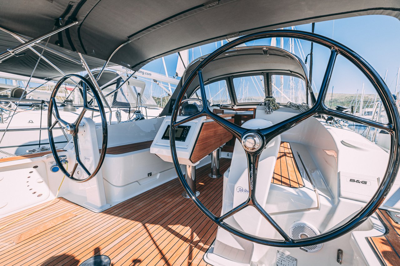 Photo #9 - Bavaria Cruiser 37 - 3 cab. (Firenze) in Trogir - 37971