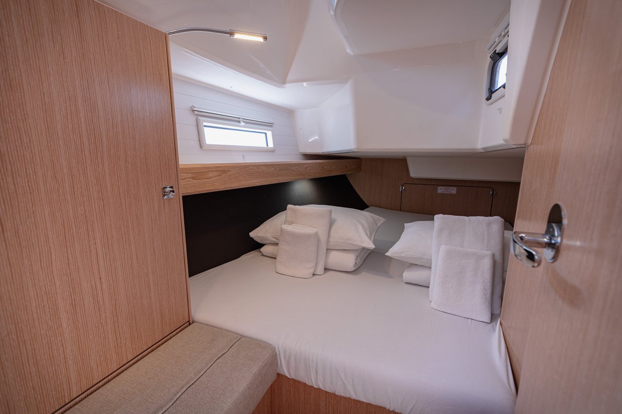 Photo #35 - Bavaria Cruiser 37 - 3 cab. (Firenze) in Trogir - 37971