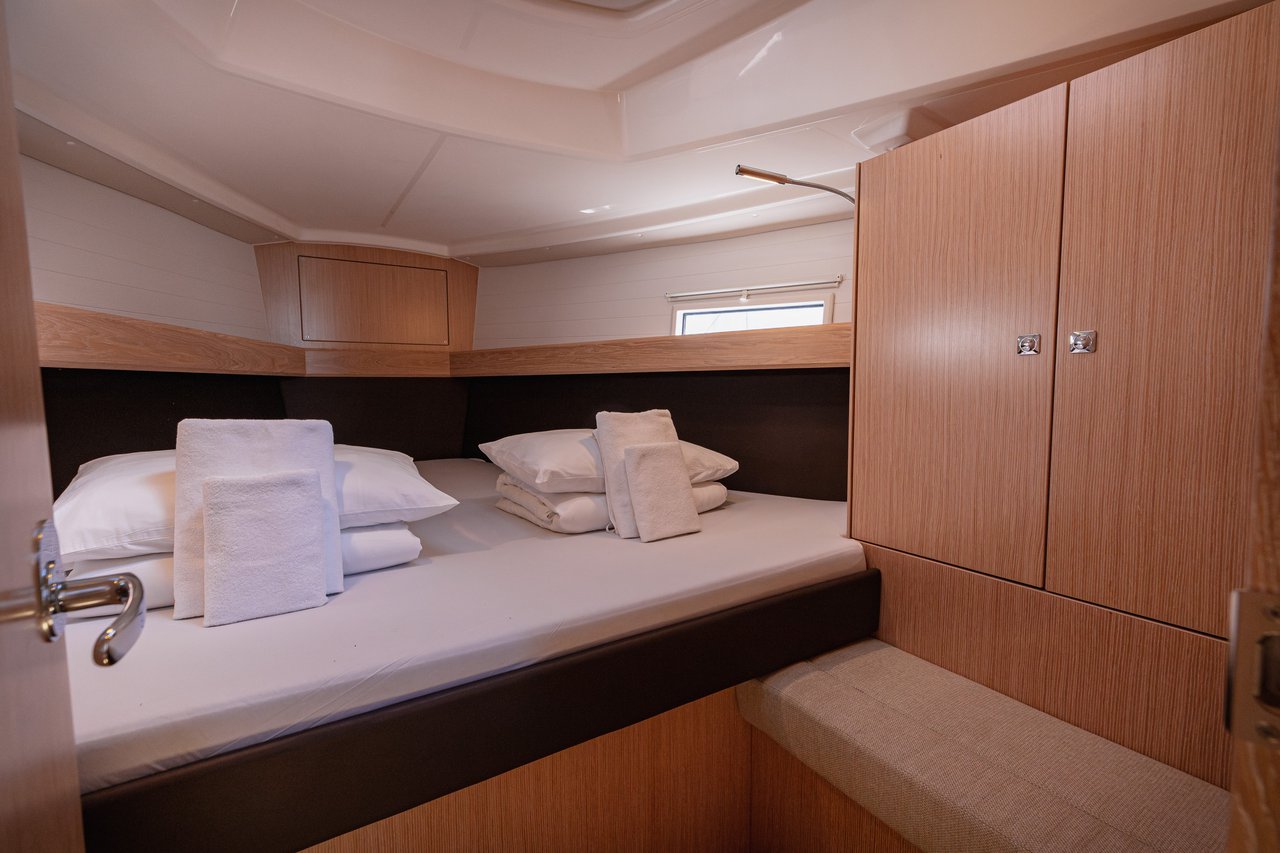 Photo #36 - Bavaria Cruiser 37 - 3 cab. (Firenze) in Trogir - 37971
