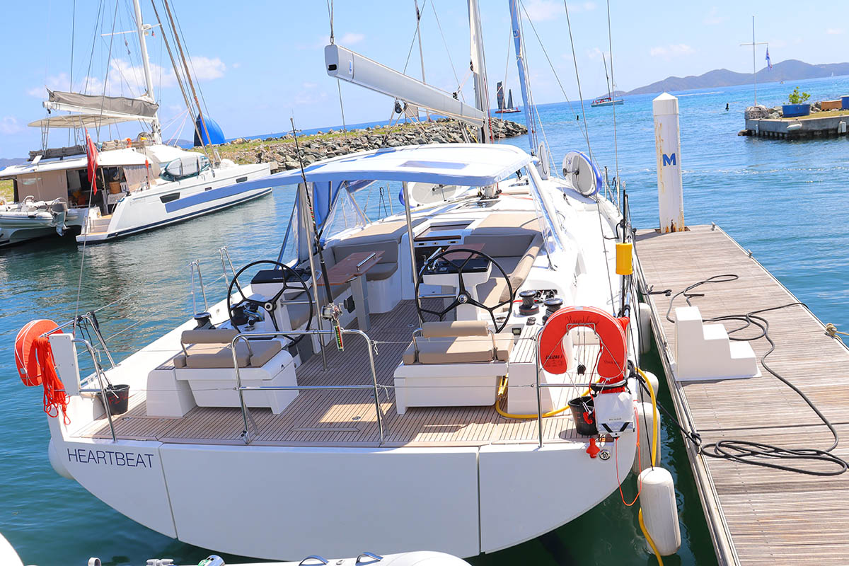 Photo #4 - Oceanis 54 - 3 + 1 cab. (Heartbeat) in Nanny Cay - 37972