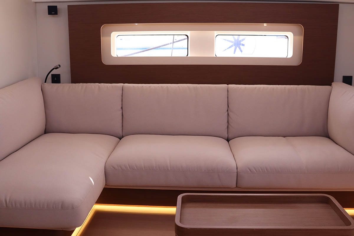 Photo #13 - Oceanis 54 - 3 + 1 cab. (Heartbeat) in Nanny Cay - 37972