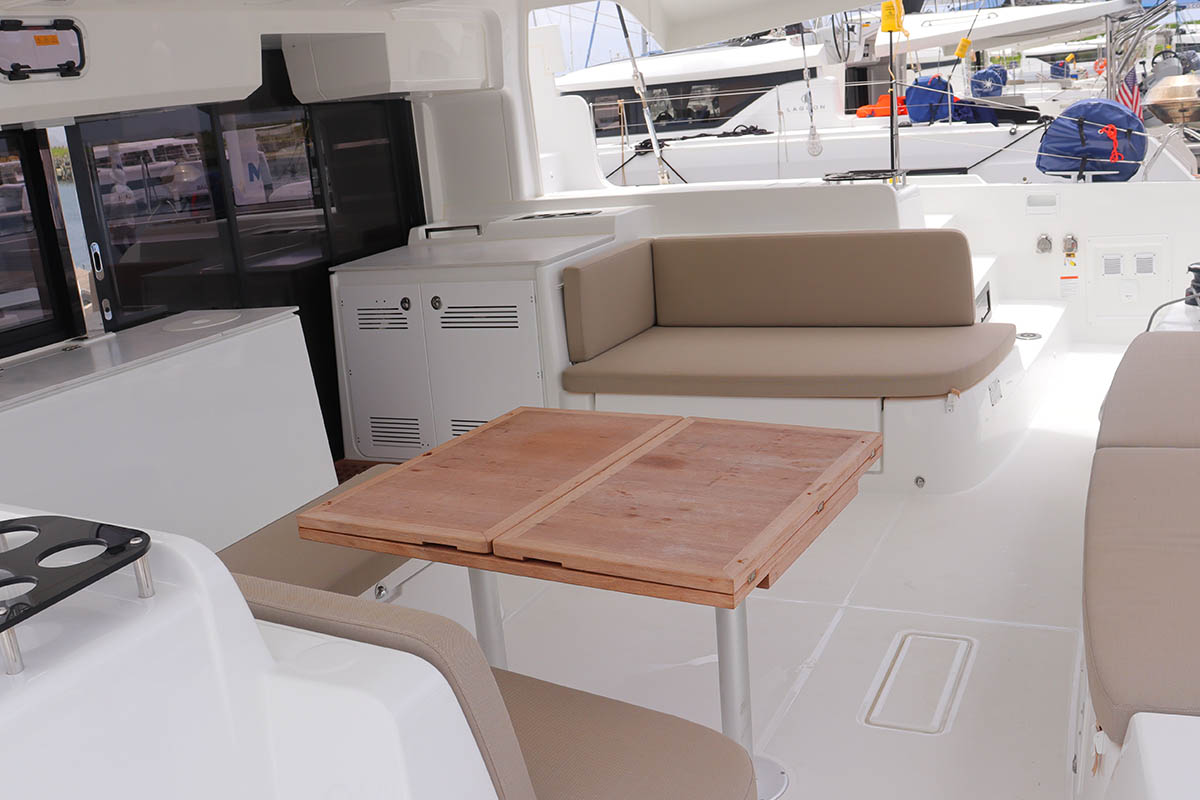 Photo #6 - Lagoon 46 - 4 + 2 cab. (Knot Working) in Nanny Cay - 38004