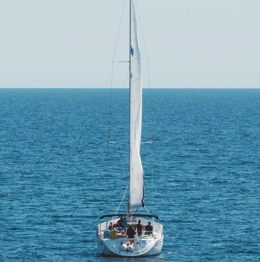 Oceanis Clipper 393 (Victory Sail)  - 3