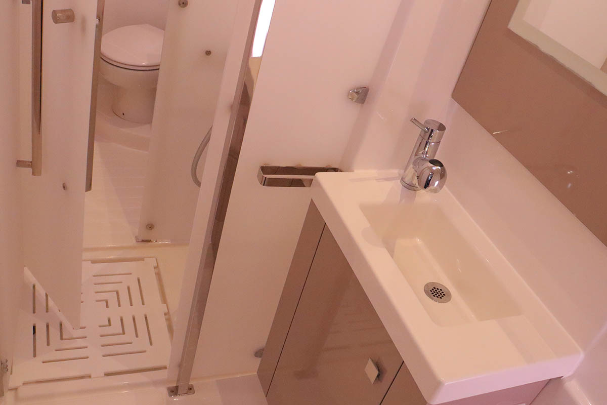 Photo #25 - Fountaine Pajot Astrea 42 Quatuor (Michelle ma Belle) en Nanny Cay - 38048