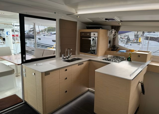 Photo #12 - Fountaine Pajot Astrea 42 (Unsupervised) in Nanny Cay - 38049