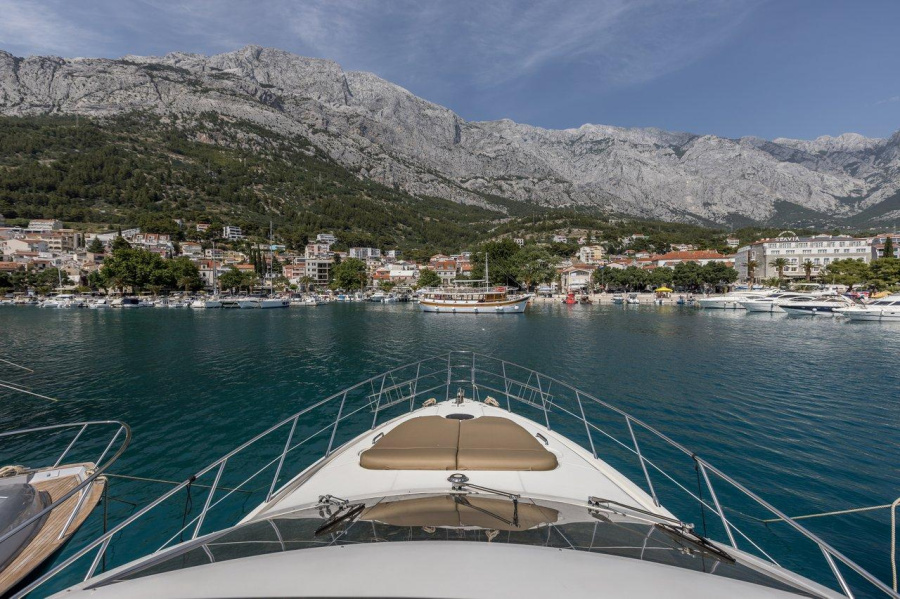 Photo #8 - Azimut 62 Fly - 3 + 2 cab. (Eos) in Podstrana - 38090