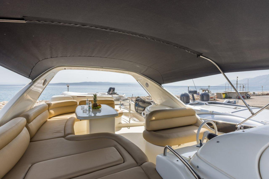 Photo #13 - Azimut 62 Fly - 3 + 2 cab. (Eos) in Podstrana - 38090