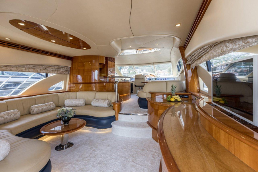 Photo #16 - Azimut 62 Fly - 3 + 2 cab. (Eos) in Podstrana - 38090
