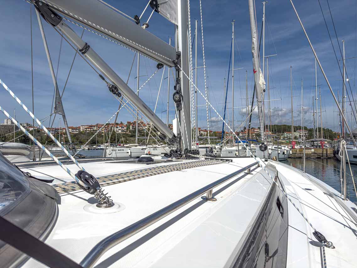 Photo #4 - Bavaria C42 (Livia) en Pula - 38096