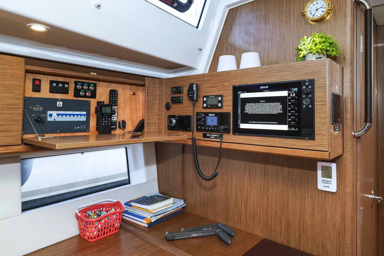 Bavaria C57 Style - 4 + 1 cab. (F-ONE)  - 20