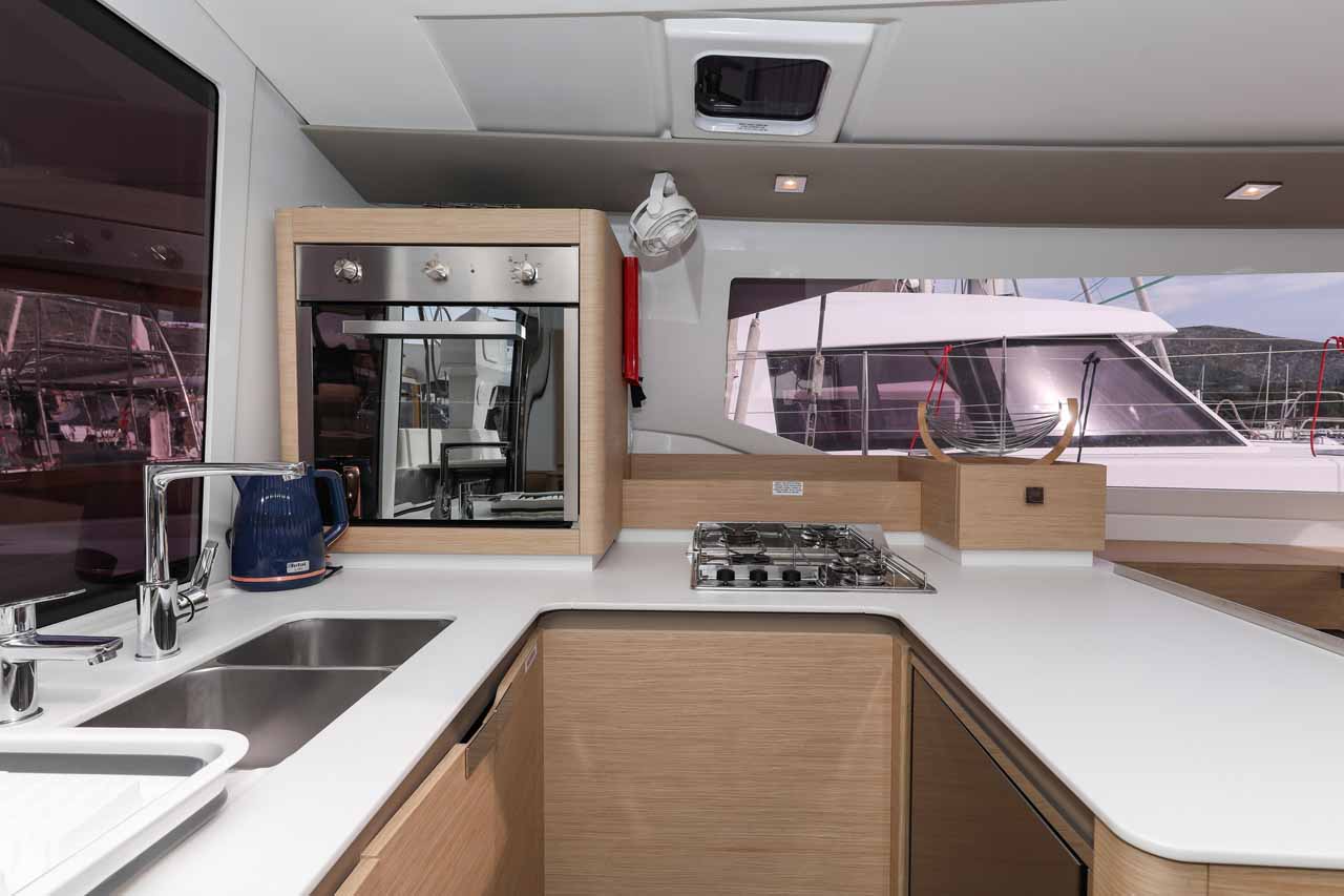 Photo #35 - Fountaine Pajot Astrea 42 - 4 + 2 cab. (Alchiba) in Trogir - 38118