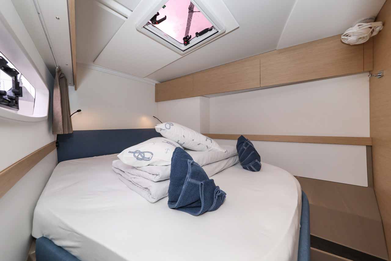 Photo #7 - Fountaine Pajot Astrea 42 - 4 + 2 cab. (Alchiba) in Trogir - 38118