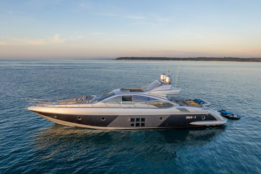 Photo #6 - Azimut 68 - 3 + 1 cab. (Falch) in Split - 38121